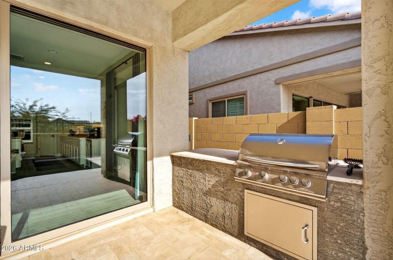 44-web-or-mls-14-E Scarlet St