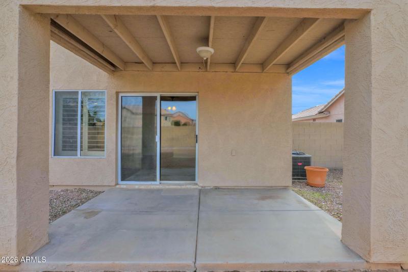 Elgin St - Covered Patio
