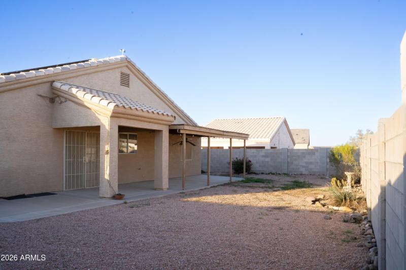 MLS Photos-Backyard2