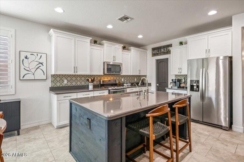 11-Breakfast Counter