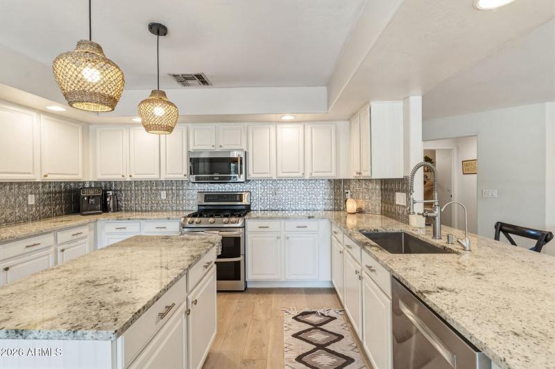 25-web-or-mls-DSC_5025