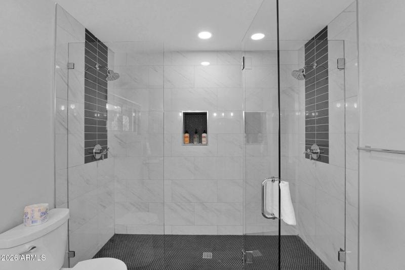 16-web-or-mls-P1481909