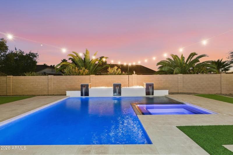 Beautiful Custom Pool