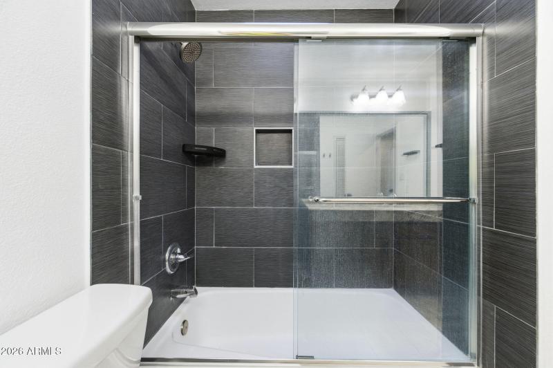 1.12 21-web-or-mls-1726 W Royal Palm Rd-