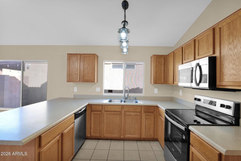 11-web-or-mls-P1482141