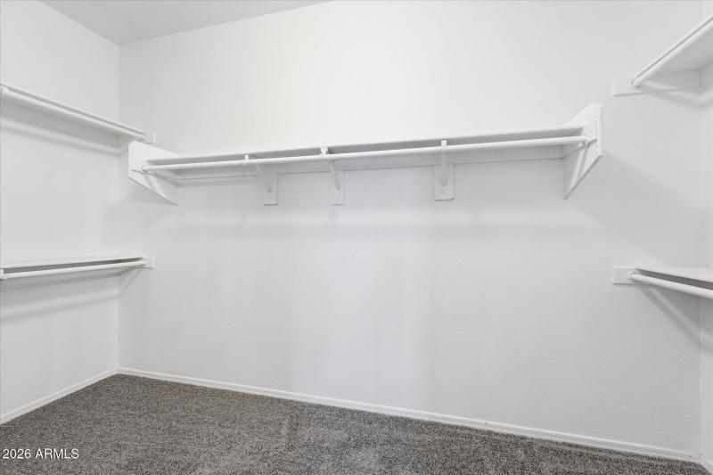 24-024-primary-closet