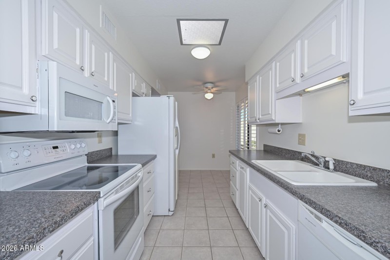 Kitchen-Breakfast Room