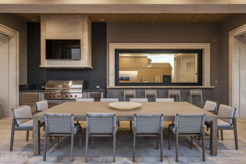 OUtdoor Kitchen and Dining