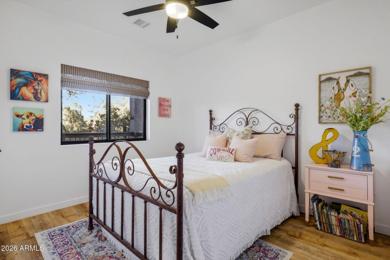 2225RoundaboutWay-HeberOvergaard-AZ-21