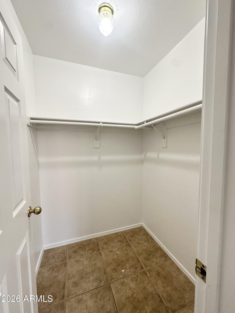 WALK IN CLOSET IN BEDROO,