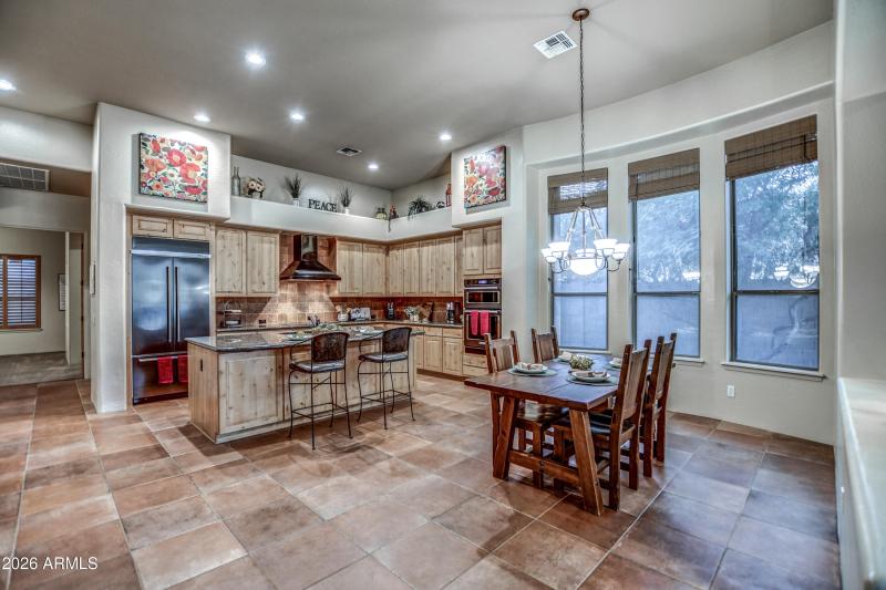 Large eat in kitchen