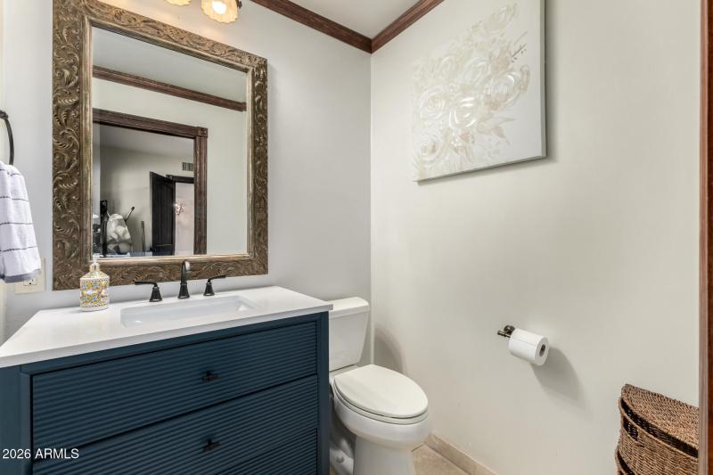 5022 E Calle De Los Flores