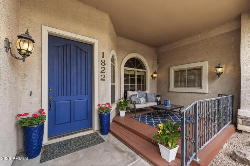 004__1822 E Lexington Ave