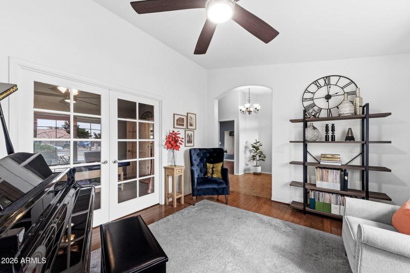 007__1822 E Lexington Ave