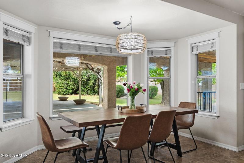 014__1822 E Lexington Ave