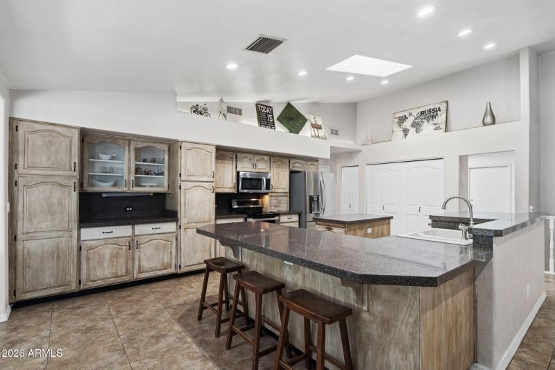 016__1822 E Lexington Ave