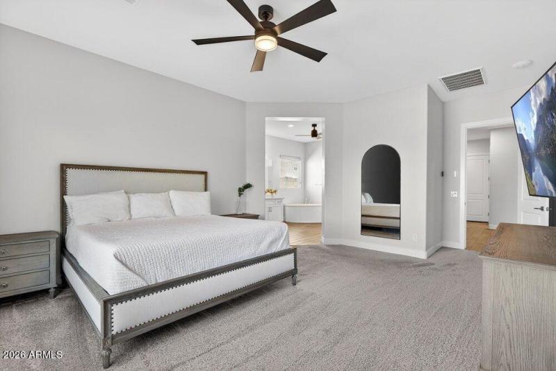 036_46-web-or-mls-53-e_marsh_rd_865