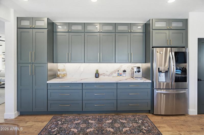 Kitchen Storage & Workspace