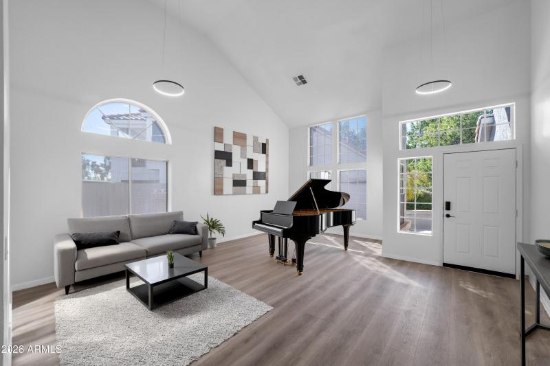 004__Staged1405 N Jamaica Way_FrontRoom