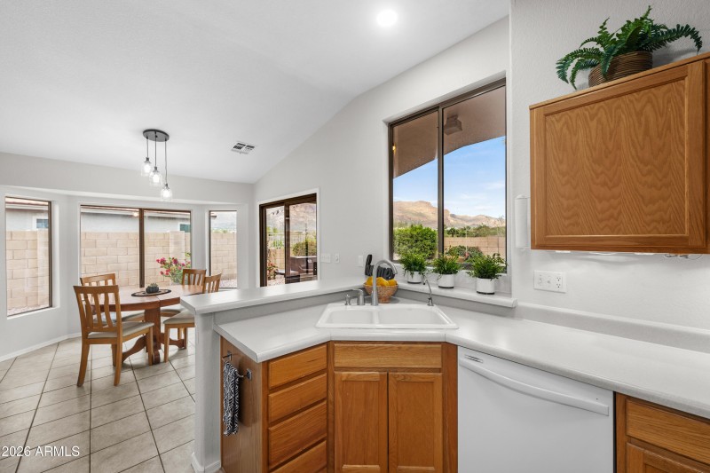 4957-S-Louie-Lamour-21