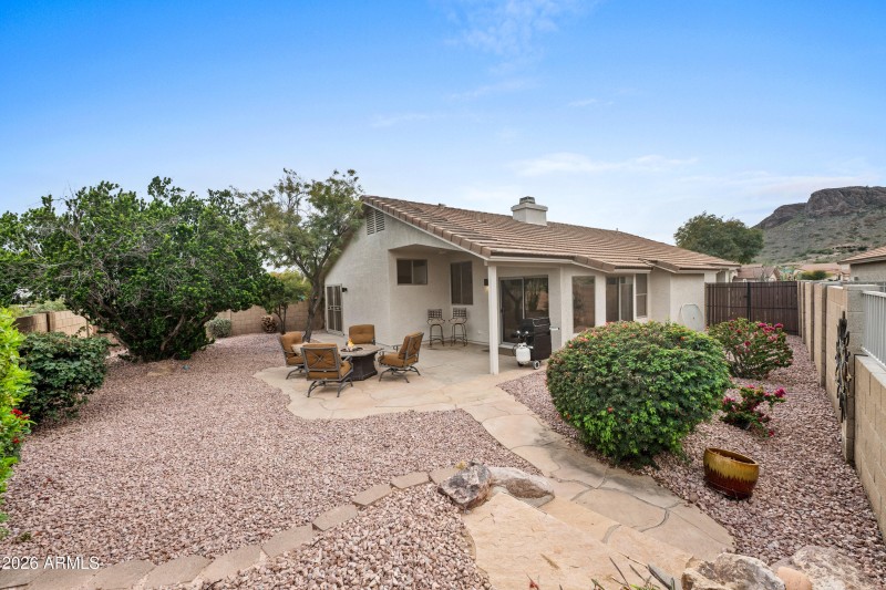 4957-S-Louie-Lamour-44