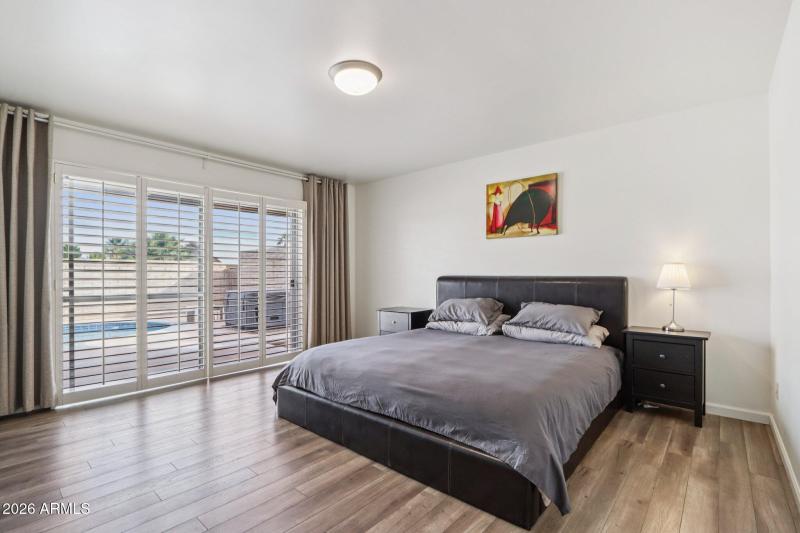 19-web-or-mls-North 25th Pl-S0702-019