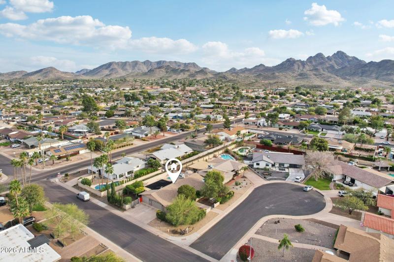 47-web-or-mls-North 25th Pl-S0702-047