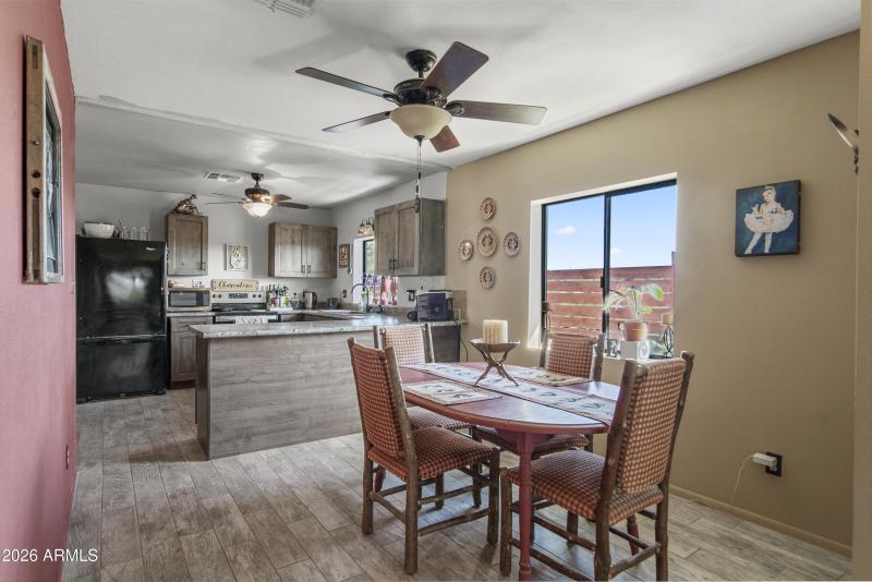 52032 N Mocking Bird Rd00024