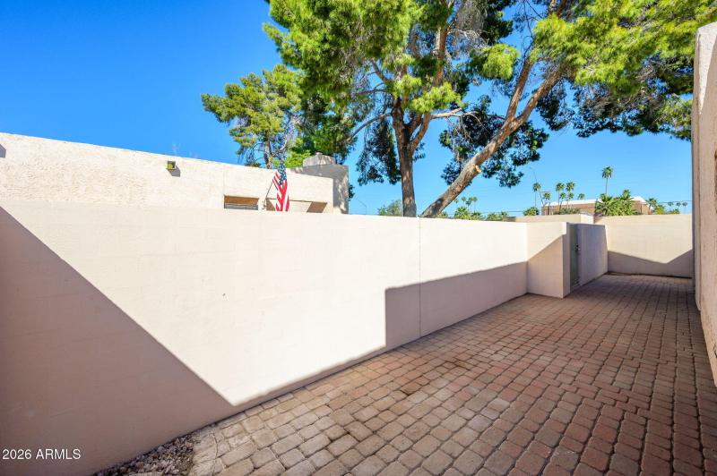 13-web-or-mls-Dobson-20