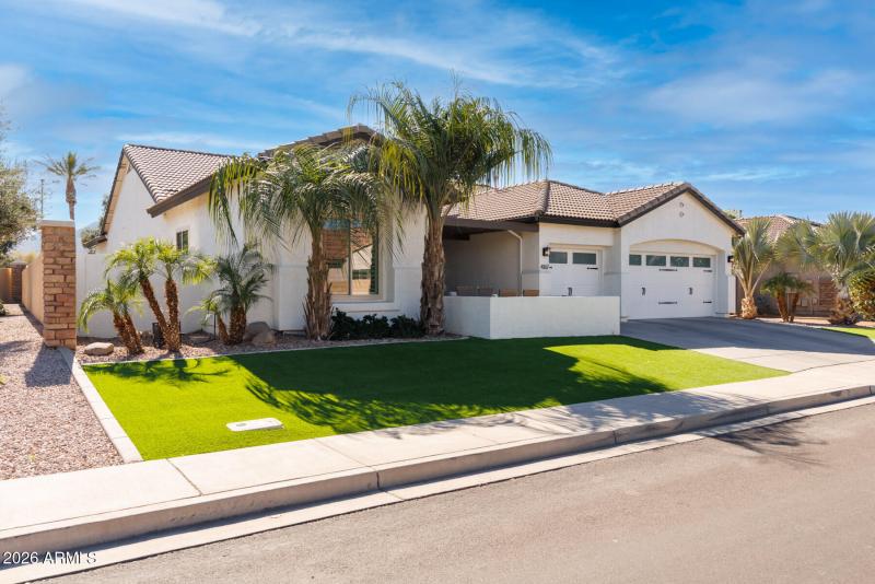 E Dubois Ave (4167)-3