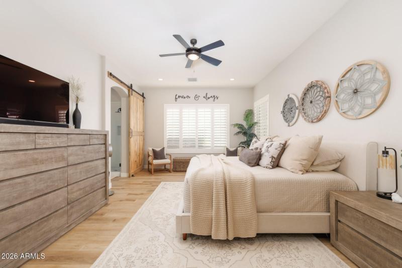 E Dubois Ave (4167)-17