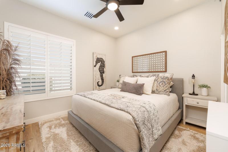 E Dubois Ave (4167)-24