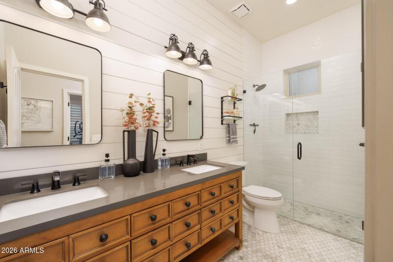 E Dubois Ave (4167)-26