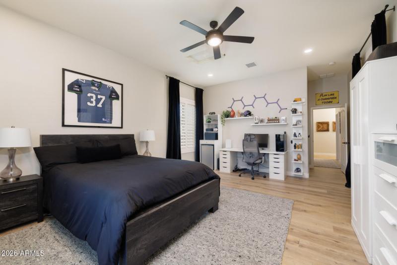 E Dubois Ave (4167)-29