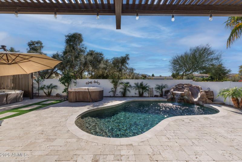 E Dubois Ave (4167)-35