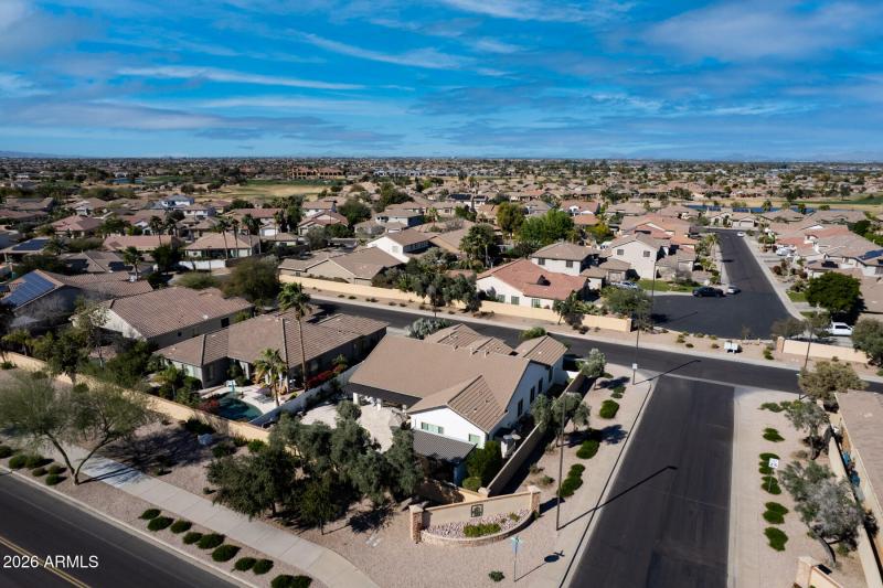 E Dubois Ave (4167)-51