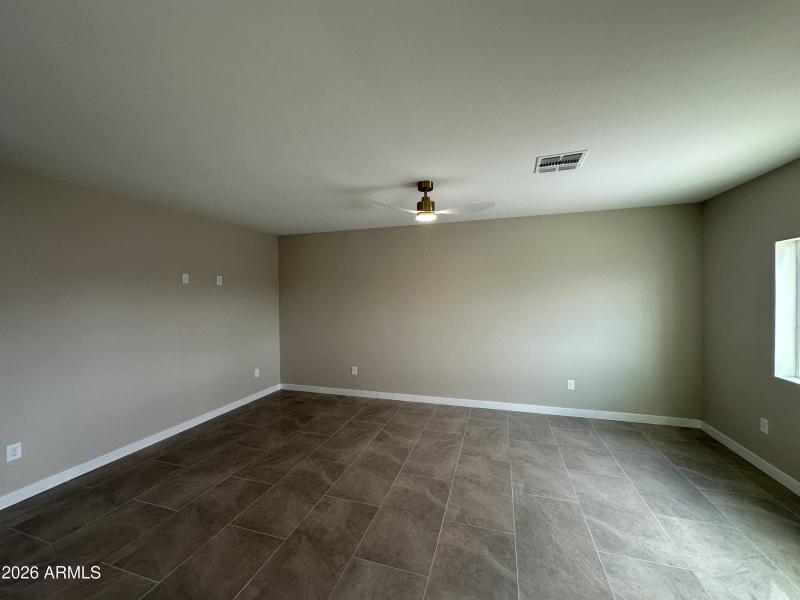 30799846-8F9E-4547-B160-83E644D53F92