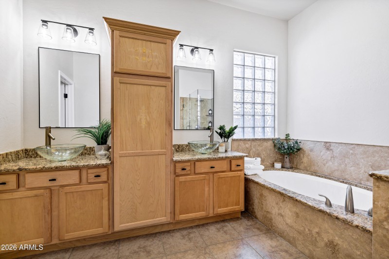 9831 E Lompoc Ave-30