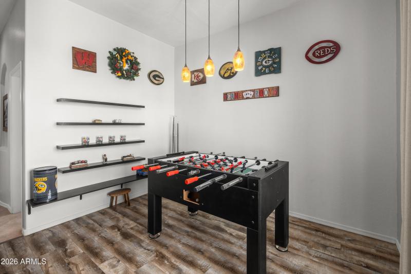 8207-E-Fairy-Duster-Dr-32