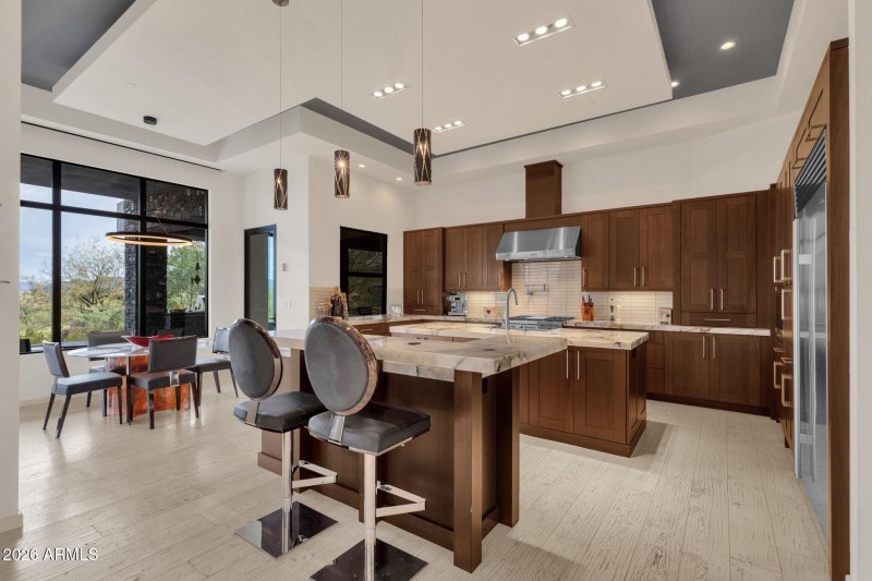 013_Breakfast Bar Seating