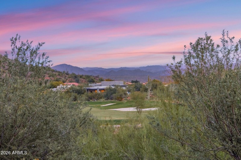 063_Golf Course Views