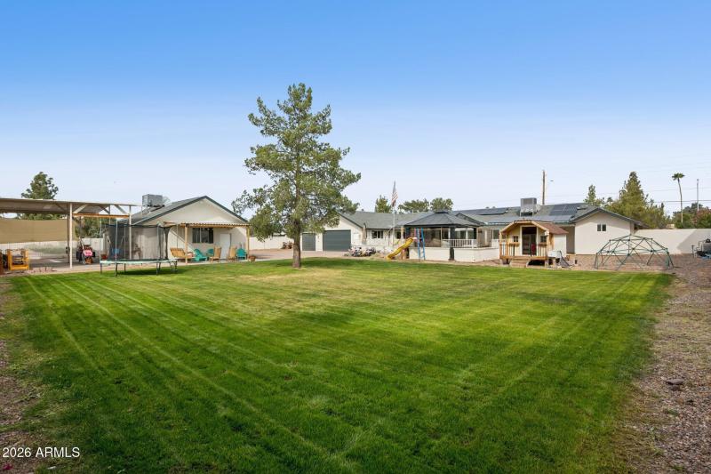 46-web-or-mls-6001-e-thunderbird-rd