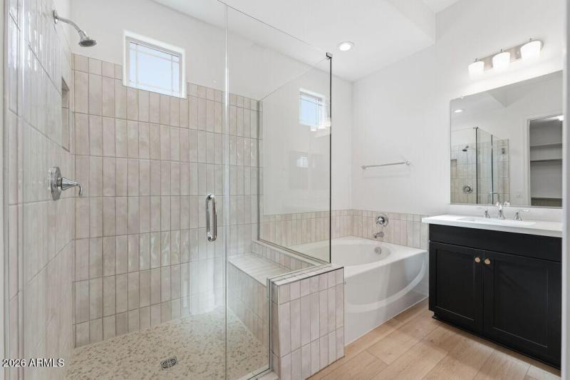 hj-az-phoenix-legado-landmark-cambridge-