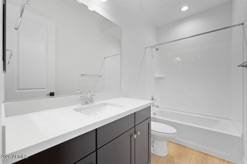 hj-az-phoenix-legado-landmark-cambridge-