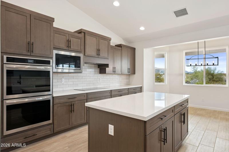 16-web-or-mls-20122-w-hazelwood-st