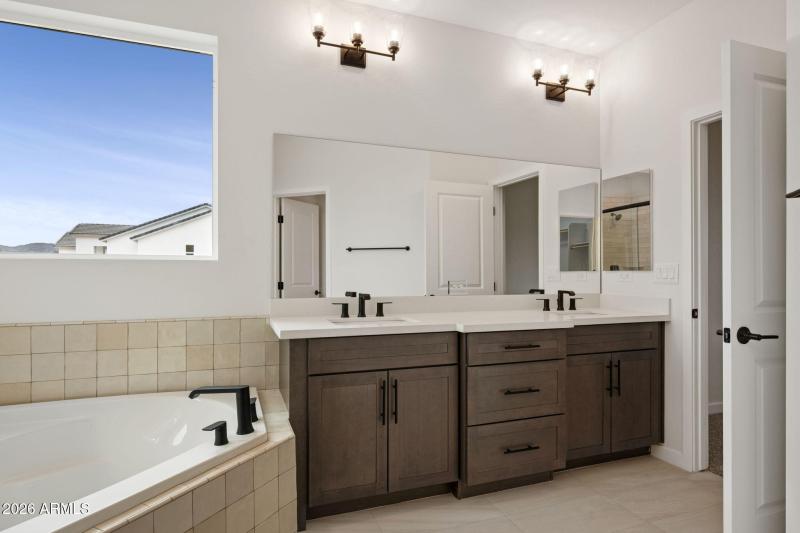 22-web-or-mls-20122-w-hazelwood-st