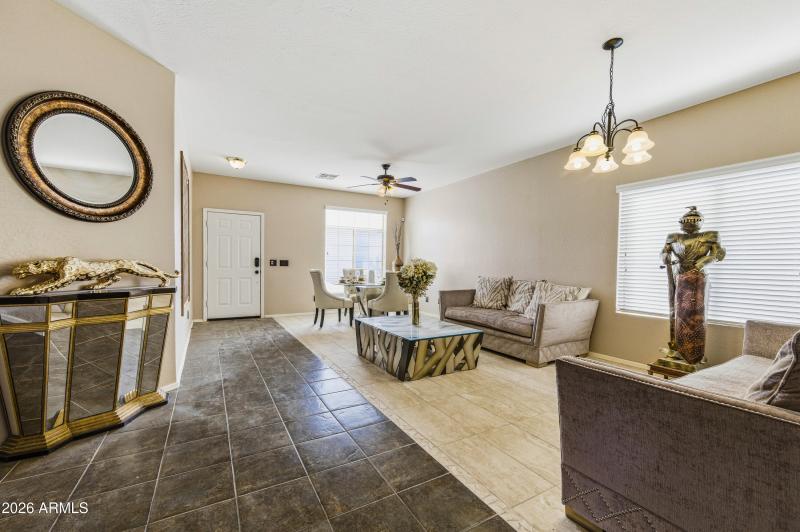 35834 W Cartegna Ln-11