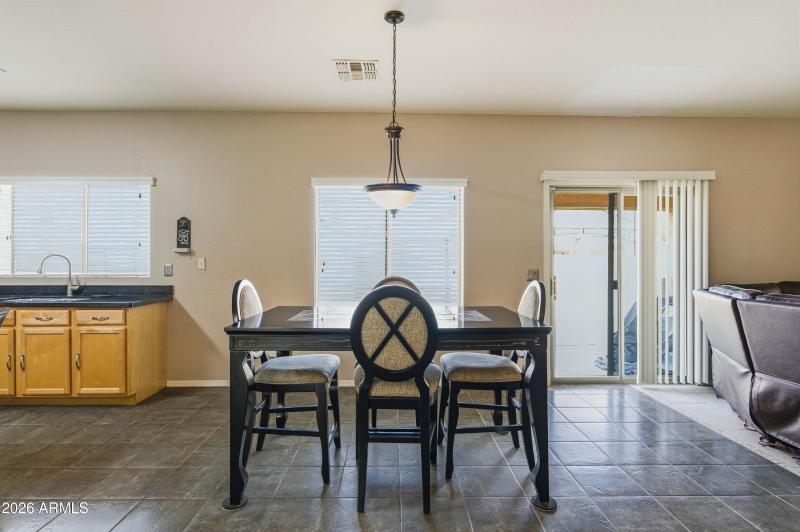 35834 W Cartegna Ln-14