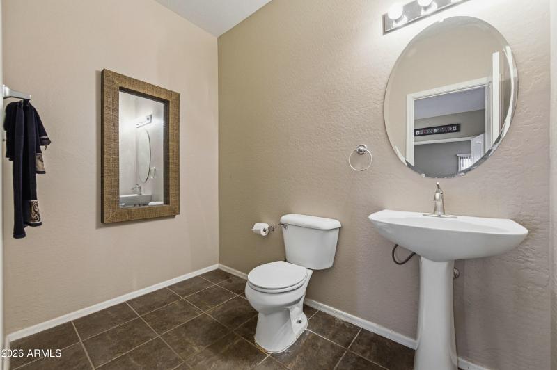 35834 W Cartegna Ln-19