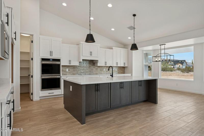 14-web-or-mls-20136-w-hazelwood-st